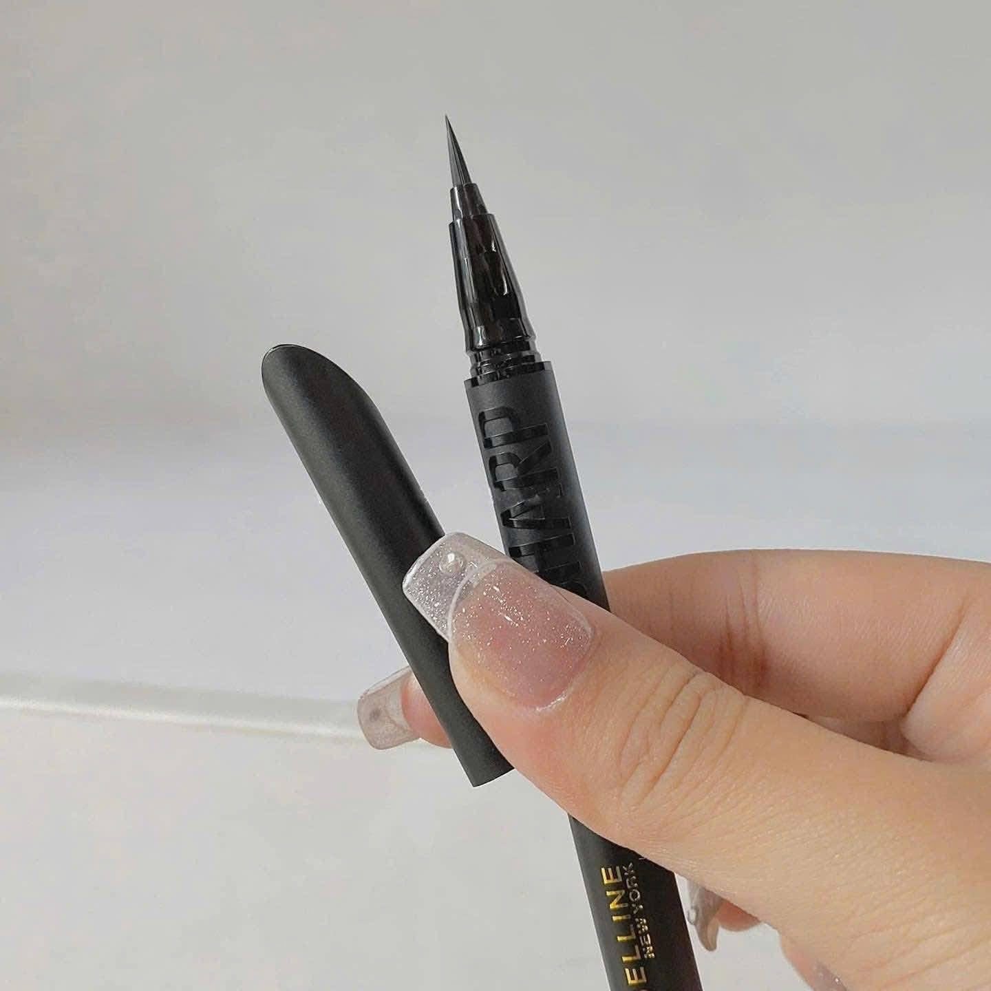 Kẻ mắt nước MAYBELLINE BK1 Ultra Black 0.4g