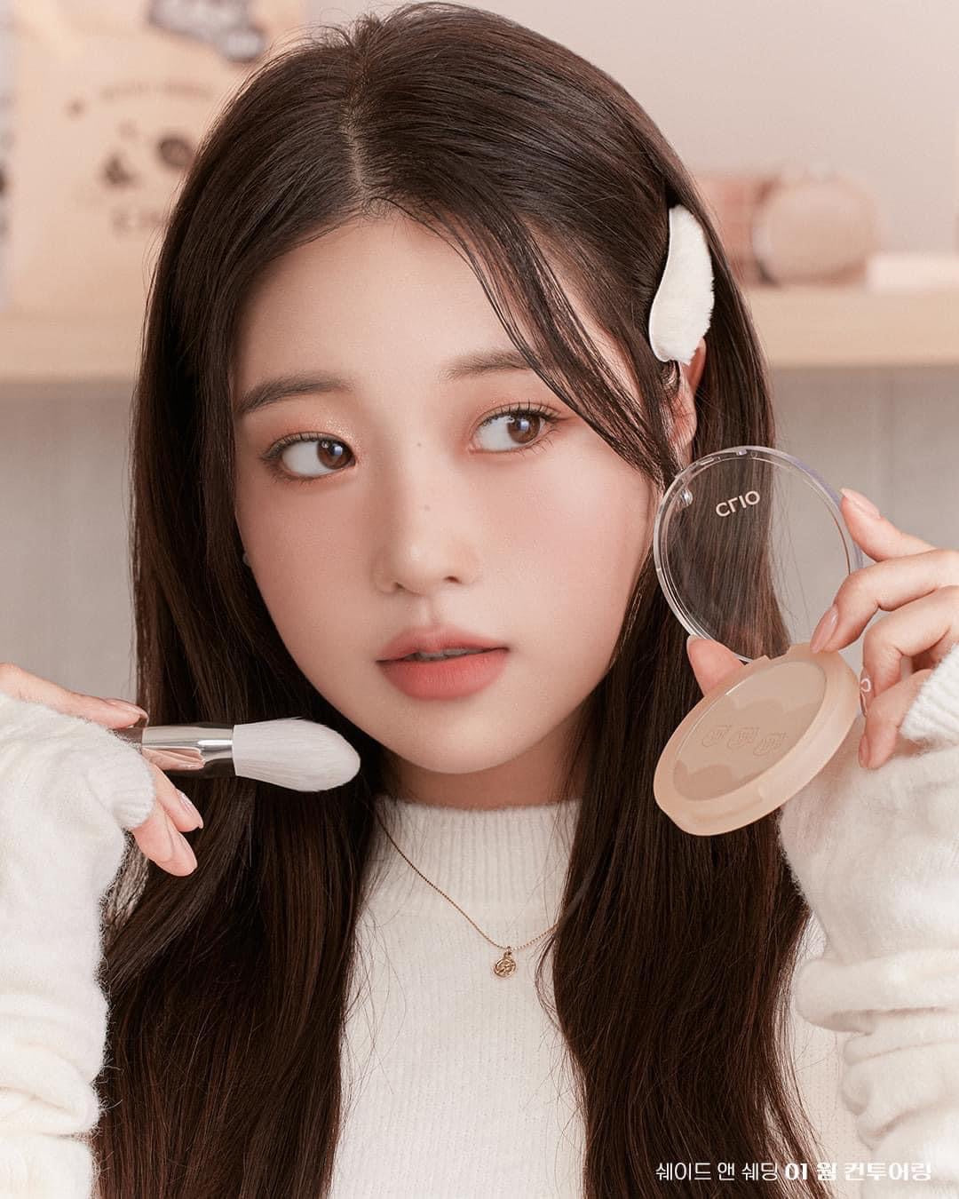 Set phấn tạo khối CLIO Shade & Shading kèm cọ tán chuyên dụng