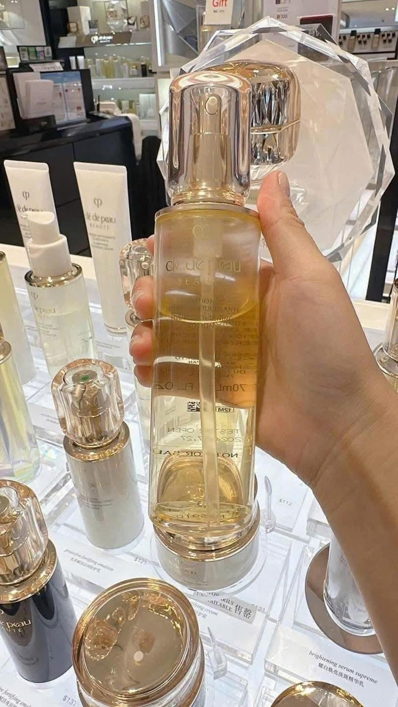 Nước thần CLE DE PEAU Hydro Softening Lotion 170ml