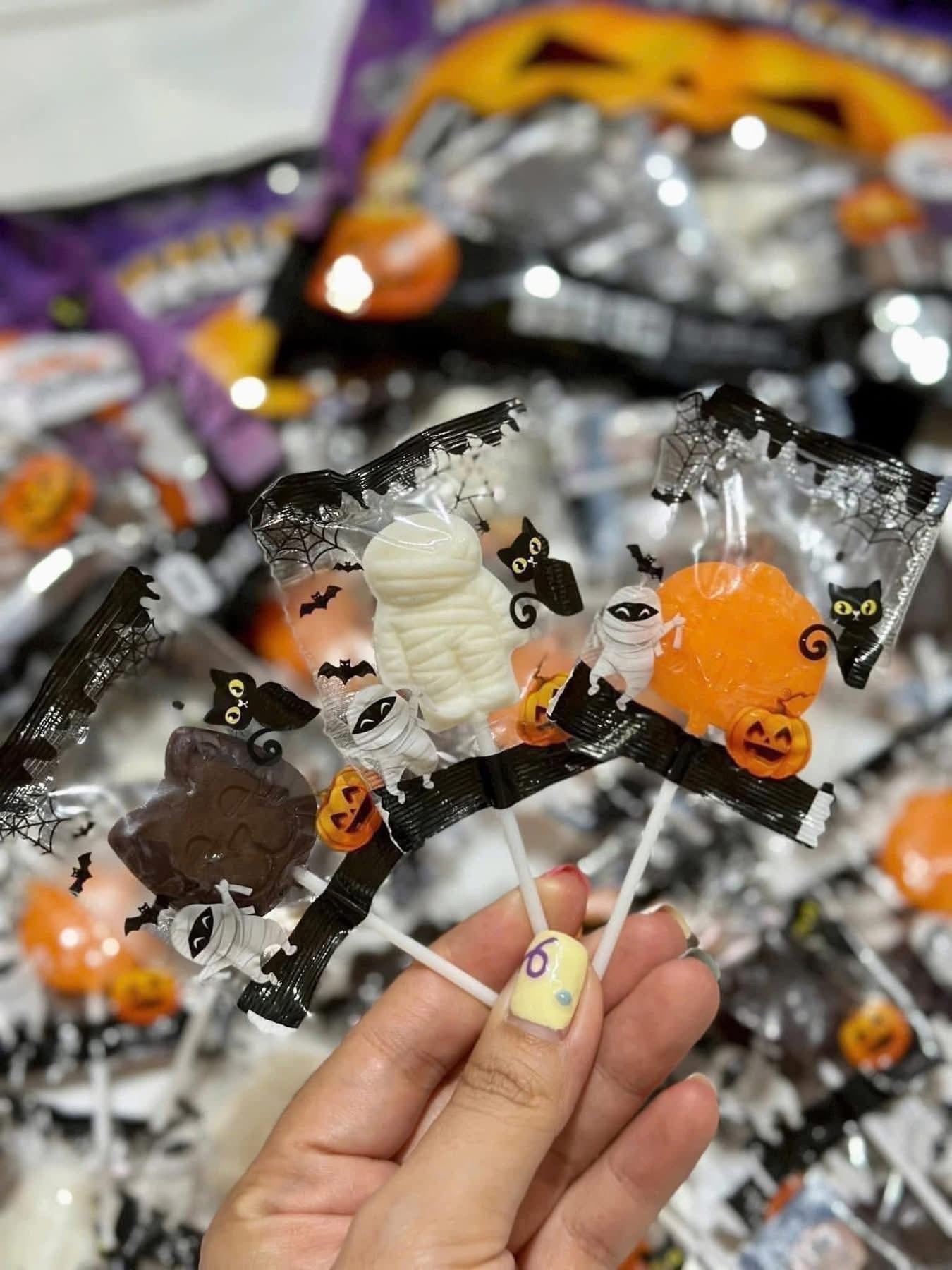 Kẹo mút Halloween Hàn Quốc (gói 20 que)