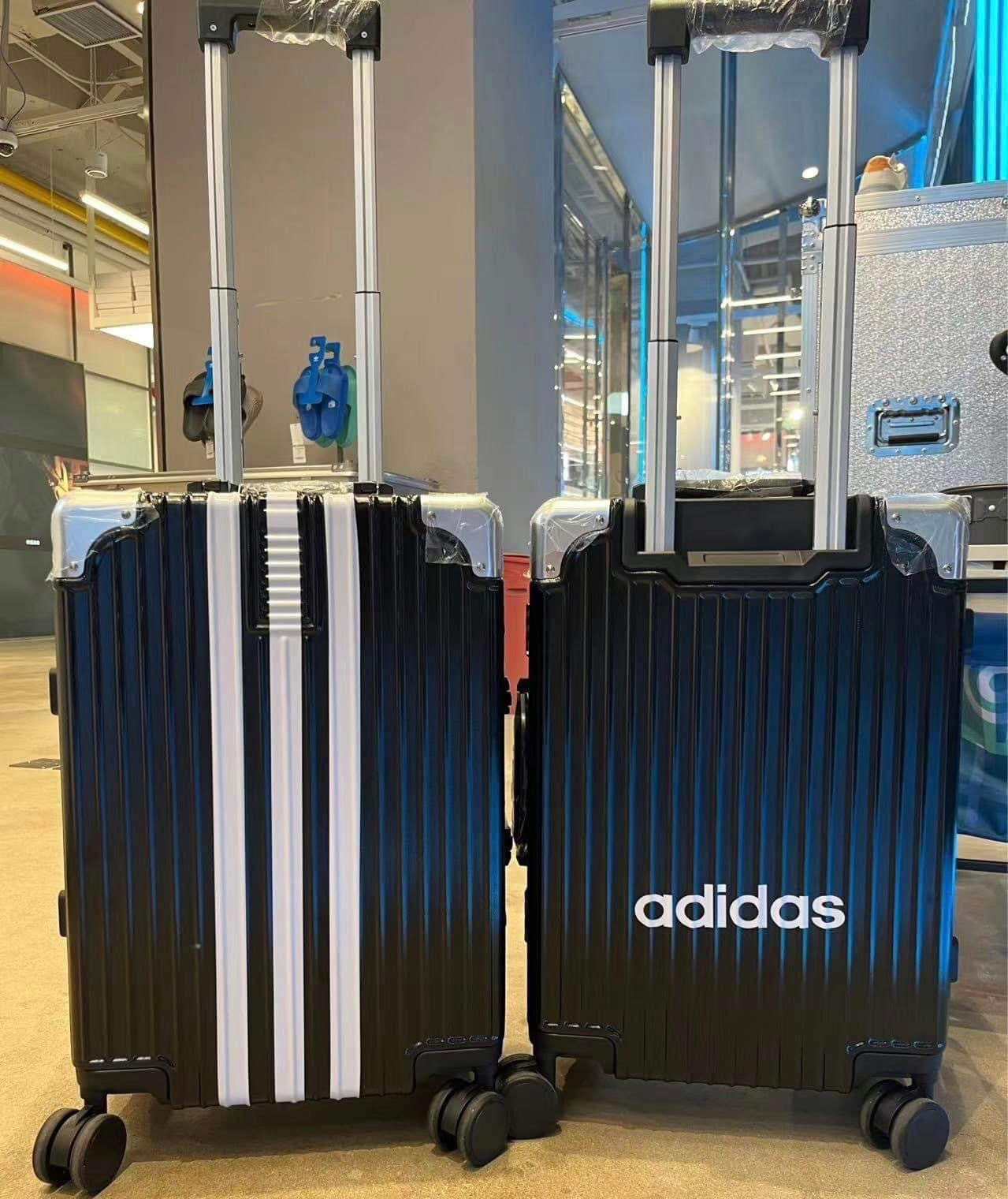 Vali ADIDAS mẫu sticker (Authentic)