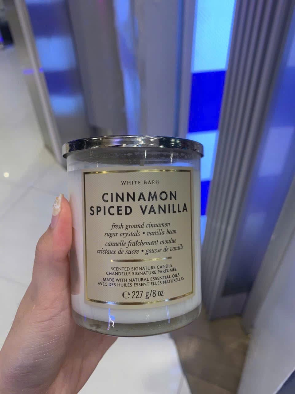 Nến thơm 1 bấc BATH & BODY WORKS mùi Into The Night 227g