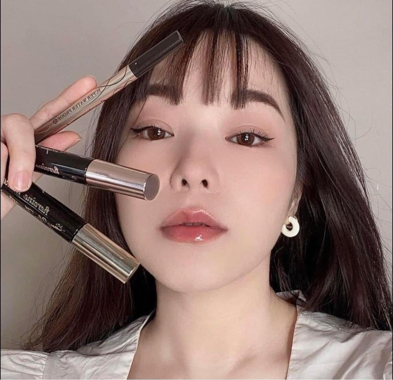 Mascara chải mi KISS ME Heroine Make Long & Curl Super Film