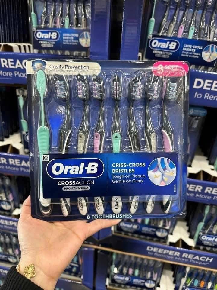 Set 8 bàn chải ORAL B CrossAction Pro-Advanced