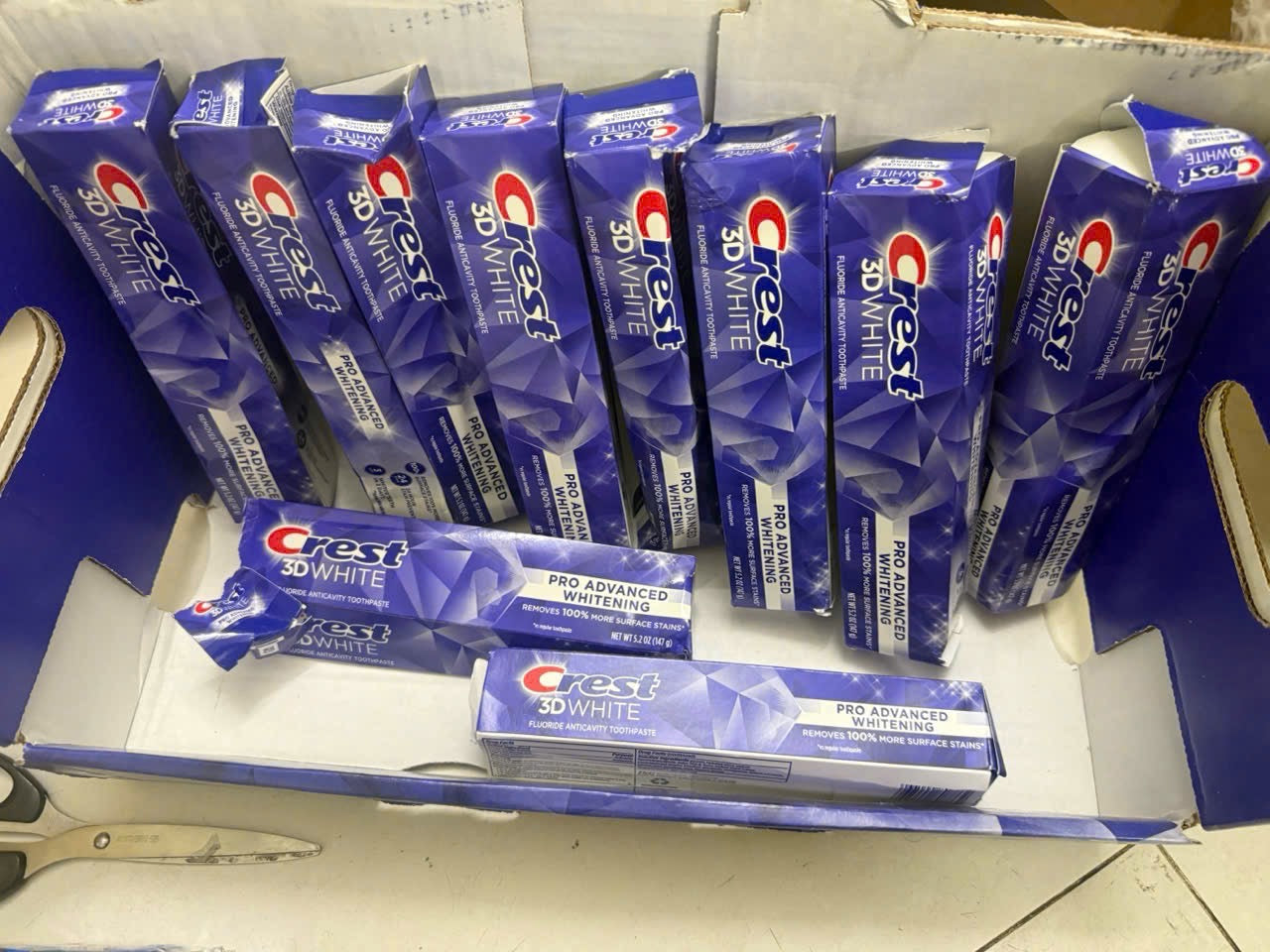 Kem đánh răng CREST cho người lớn và trẻ em