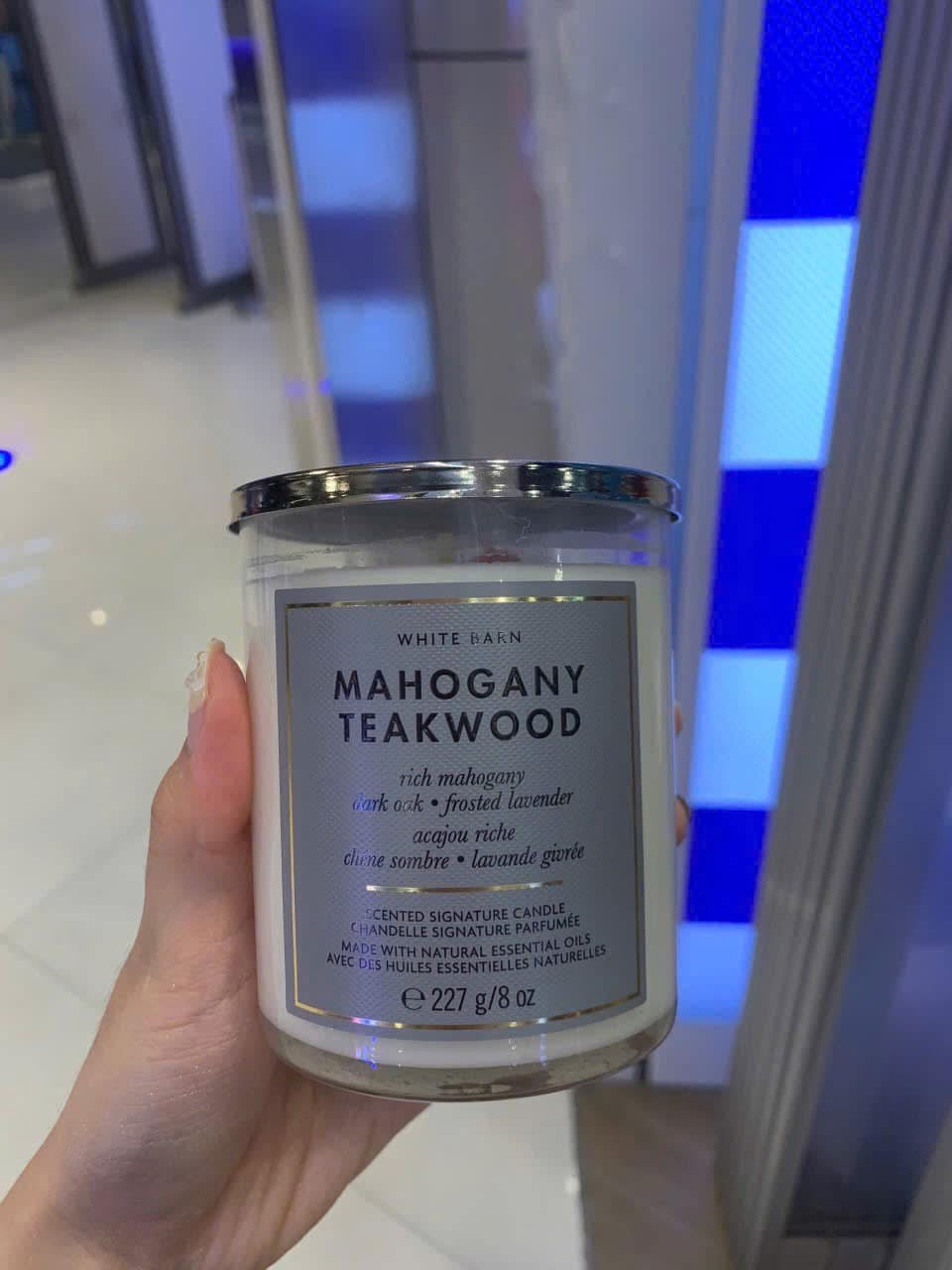 Nến thơm 1 bấc BATH & BODY WORKS mùi Into The Night 227g