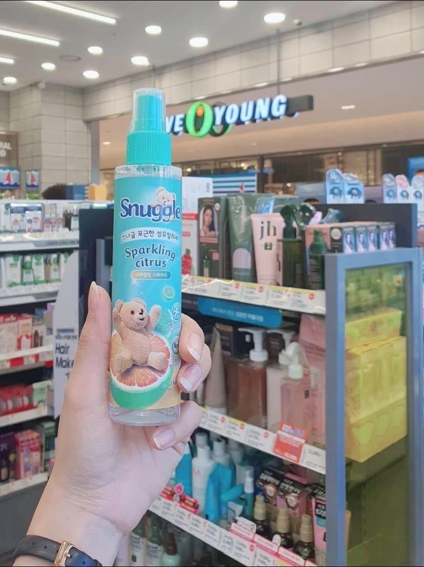 Xịt thơm quần áo SNUGGLE Hàn Quốc