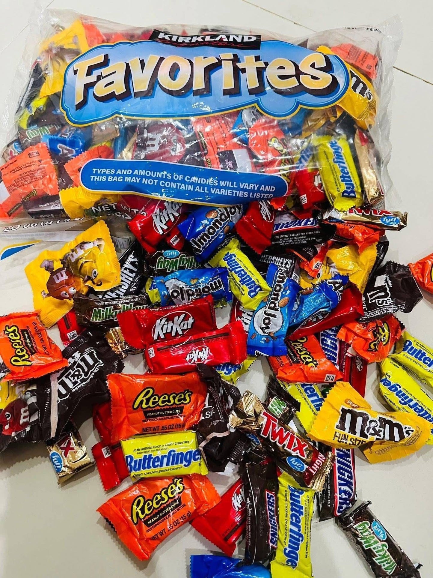 Kẹo socola tổng hợp KIRKLAND 150 Pieces (2.55kg)