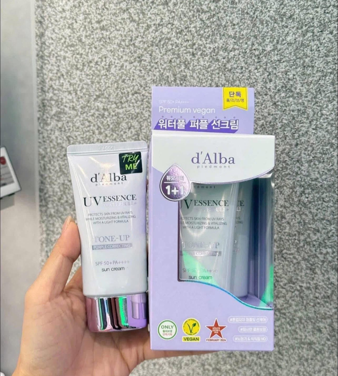 Kem chống nắng dưỡng ẩm chống lão hoá D’ALBA UV Essence Waterfull SPF50+ PA++++ 50ml