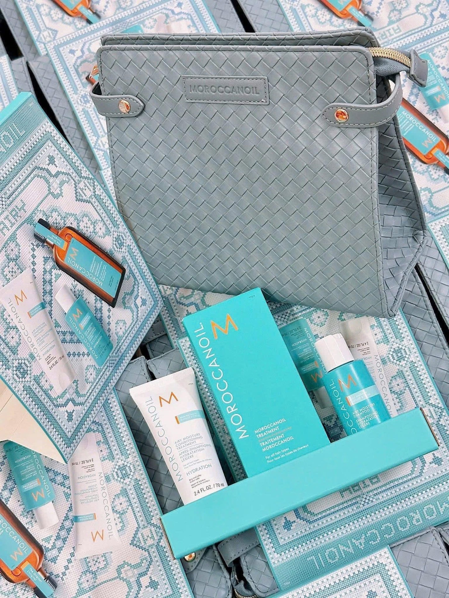 Set quà dưỡng tóc MOROCCANOIL Holiday 2025 (kèm túi da)