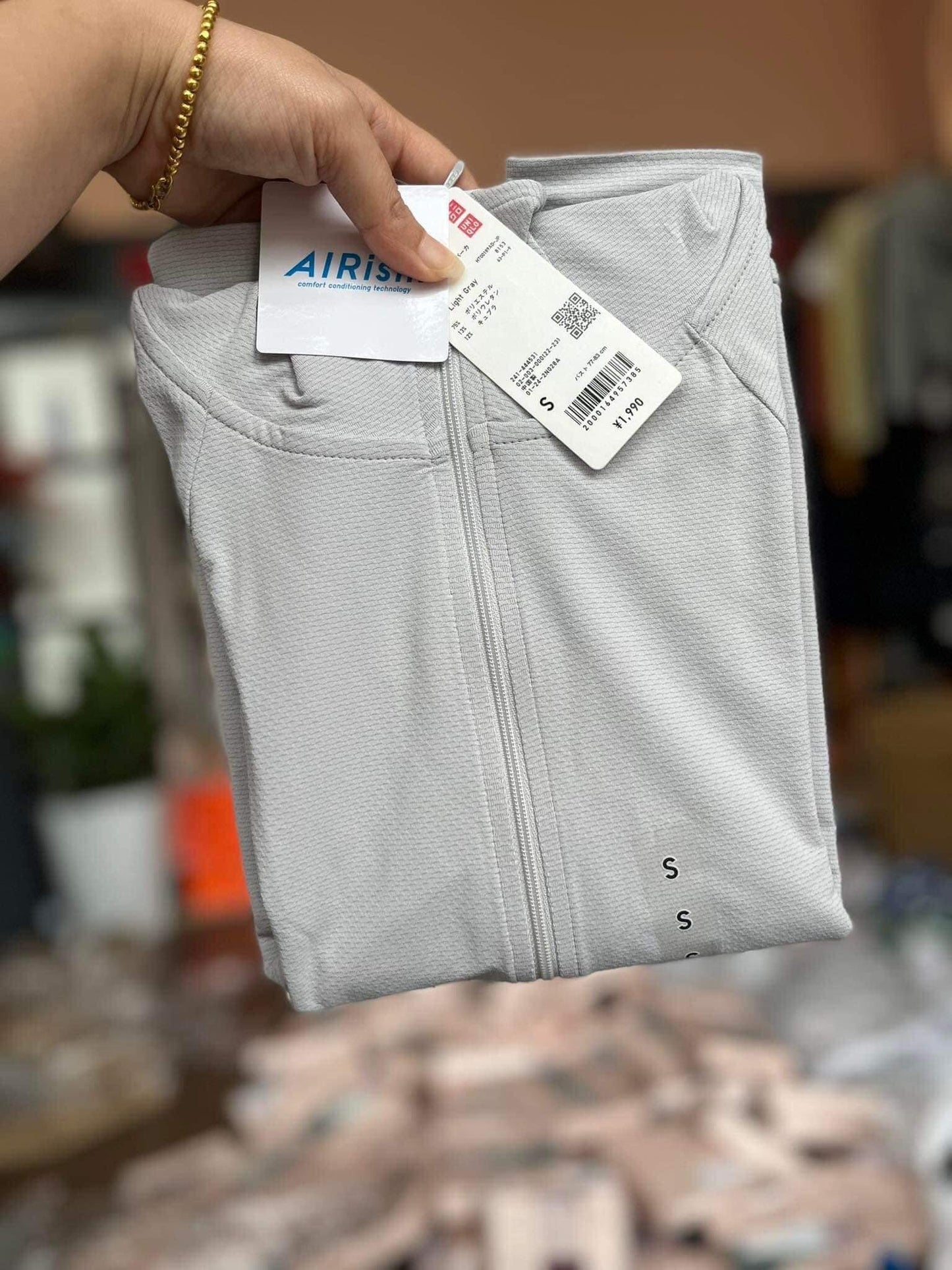 Áo chống nắng chống tia UV UNIQLO Airism thun mát lạnh