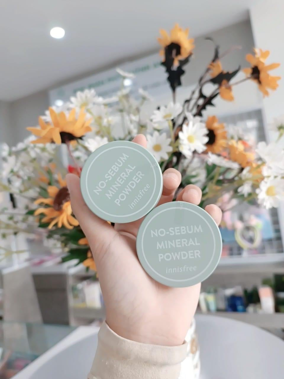 Phấn phủ không màu INNISFREE No-Sebum Mineral Powder 5g