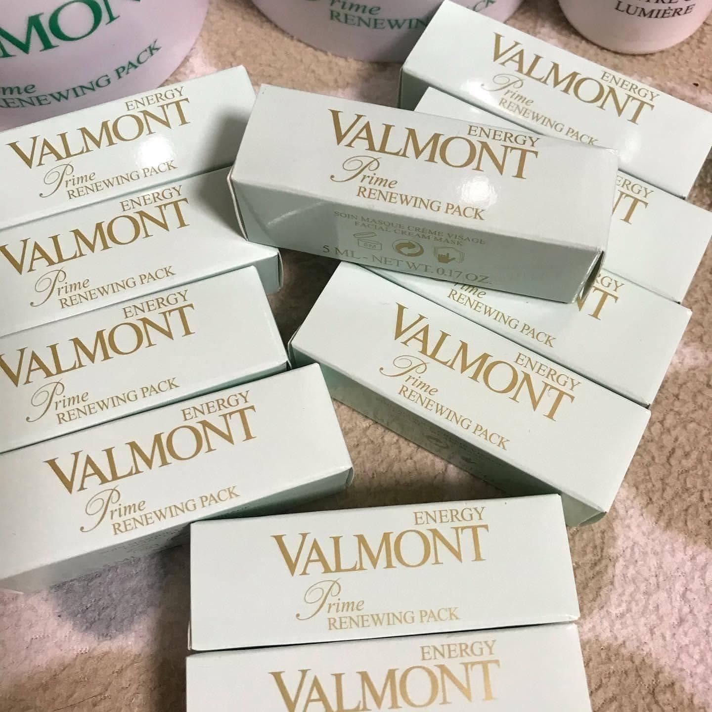 Valmont prime renewing popular pack sample