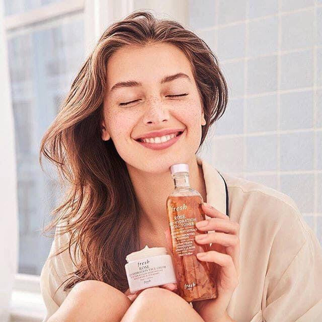Nước hoa hồng FRESH Rose Deep Hydration Facial Toner 250ml