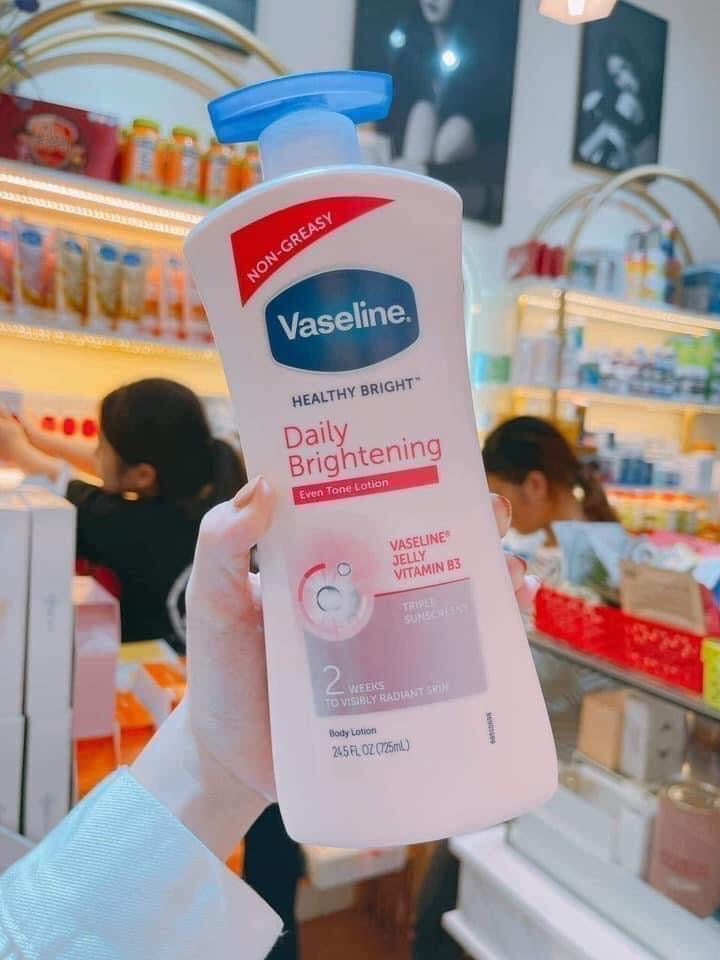 Sữa dưỡng thể toàn thân VASELINE Mỹ 725ml