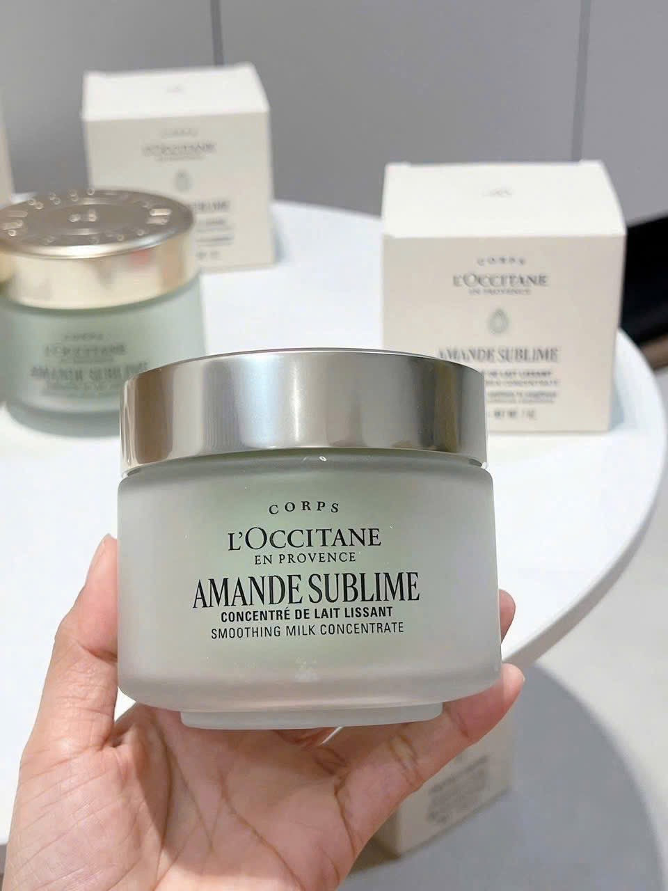 Dưỡng thể hạnh nhân L’OCCITANE