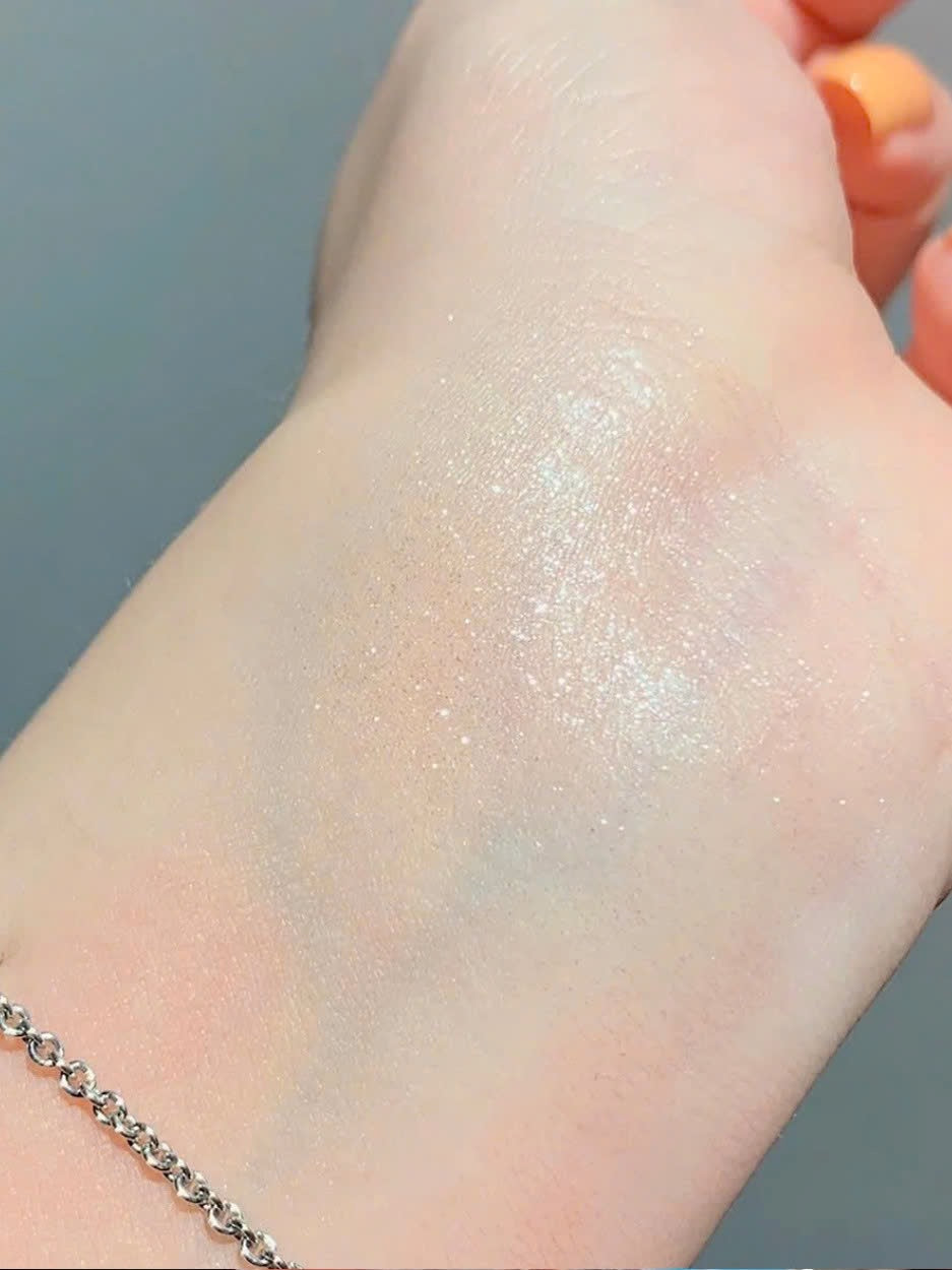 Phấn bắt sáng FENTY BEAUTY Diamond Bomb