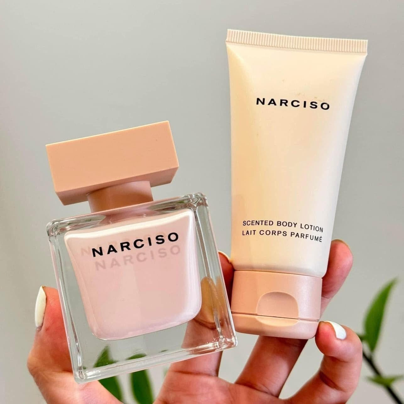 Set nước hoa nữ và lotion NARCISO EDP Poudree