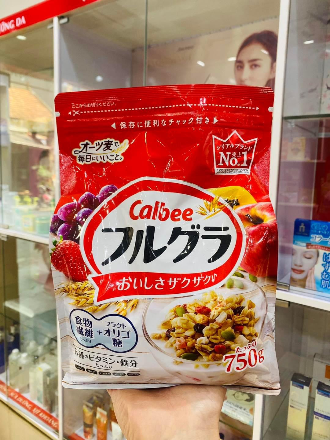 Ngũ cốc CALBEE Nhật Bản 750g