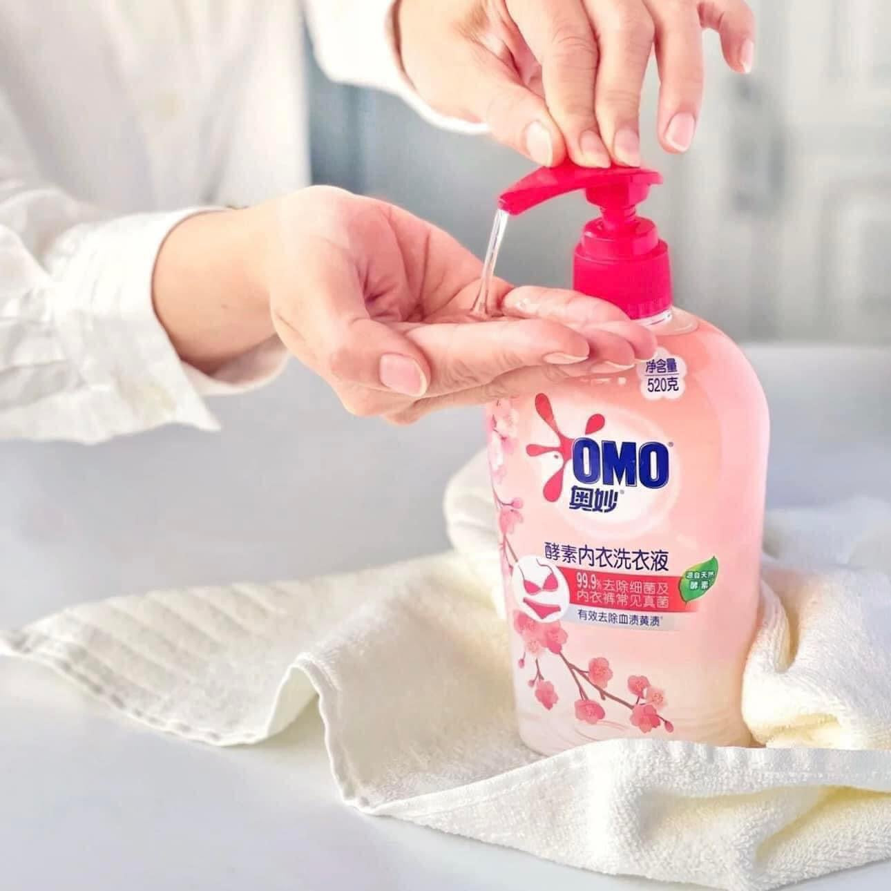 Nước giặt đồ lót OMO anh đào (nội địa Trung) 300ml