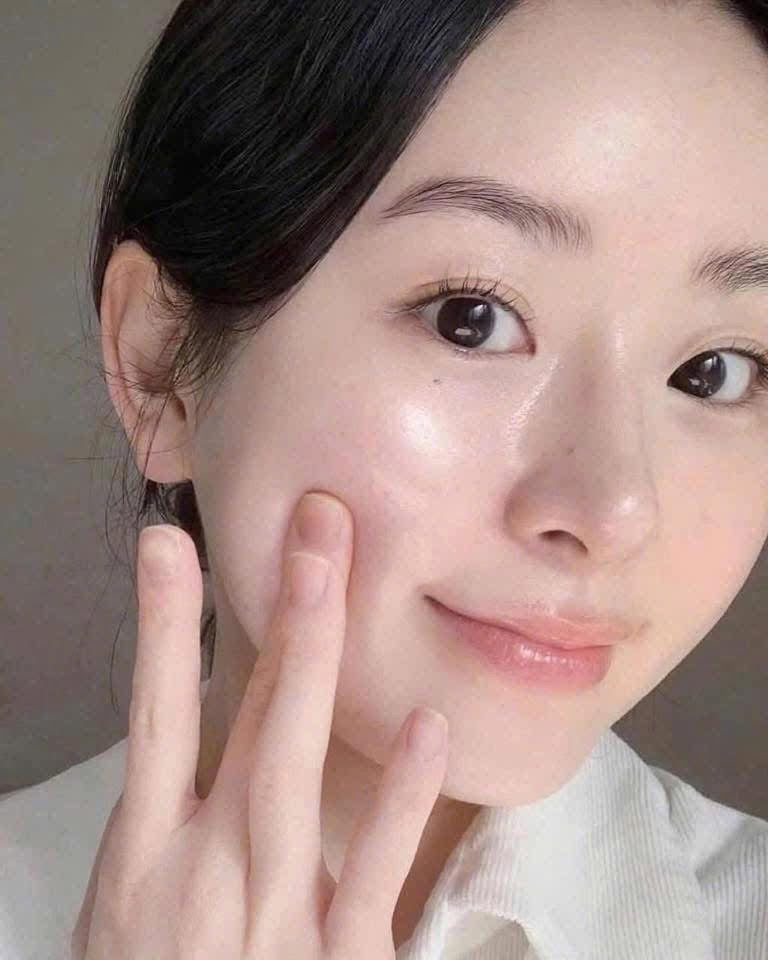 Kem dưỡng da D'ALBA White Truffle Lifting Core Cream Intensive Elasticity 50ml