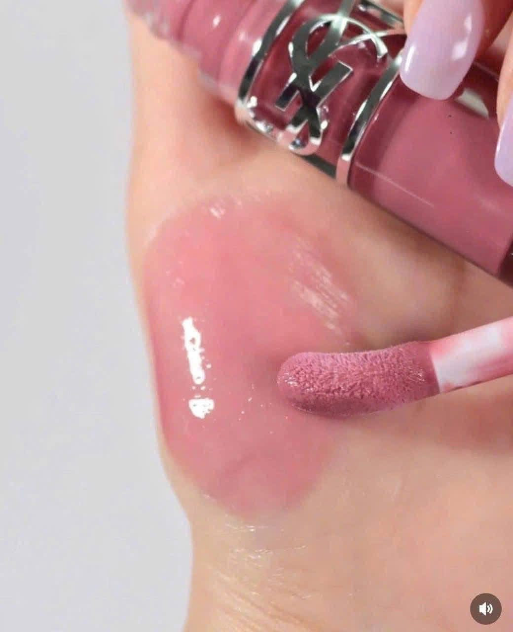 Son mini YSL Loveshine Plumping Lip Oil Gloss 1.4ml