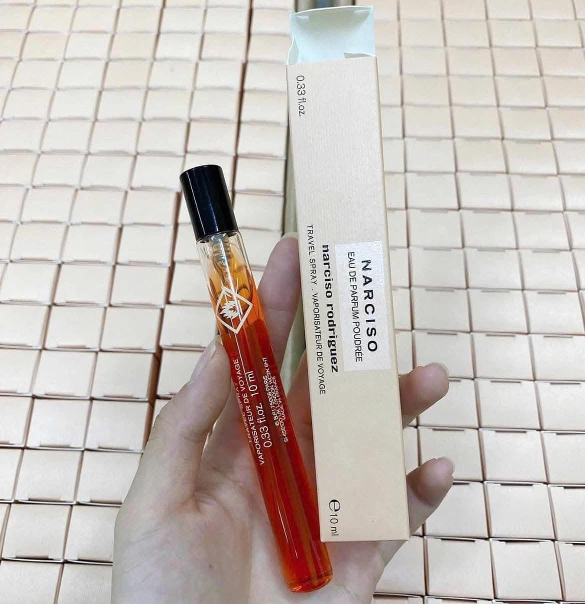 Set nước hoa nữ và lotion NARCISO EDP Poudree