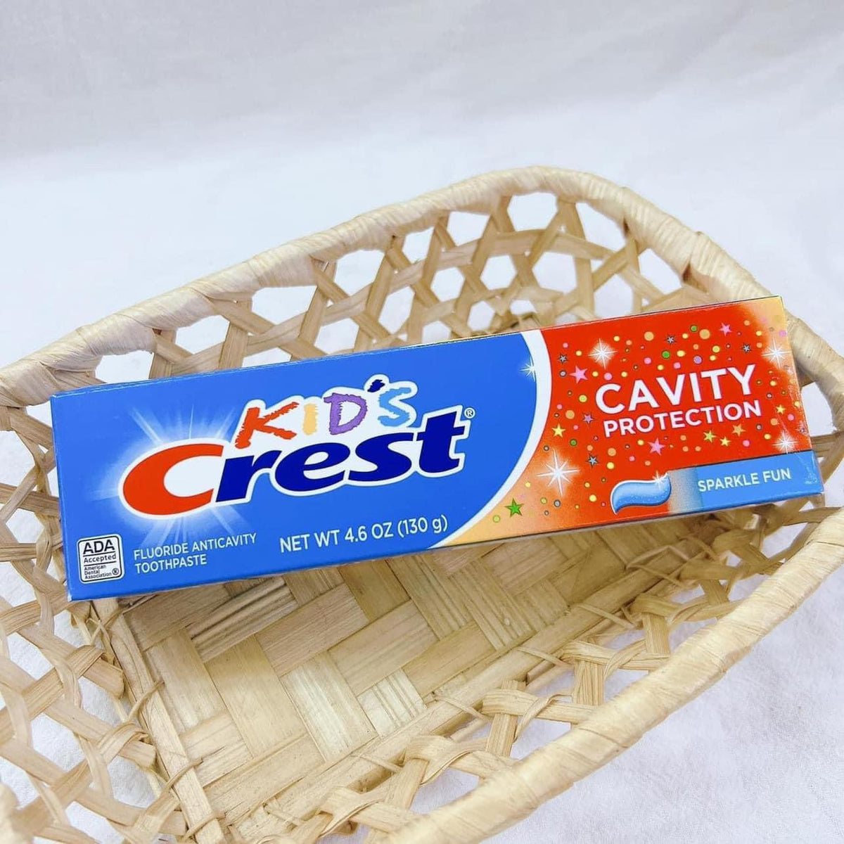 Kem đánh răng CREST cho người lớn và trẻ em