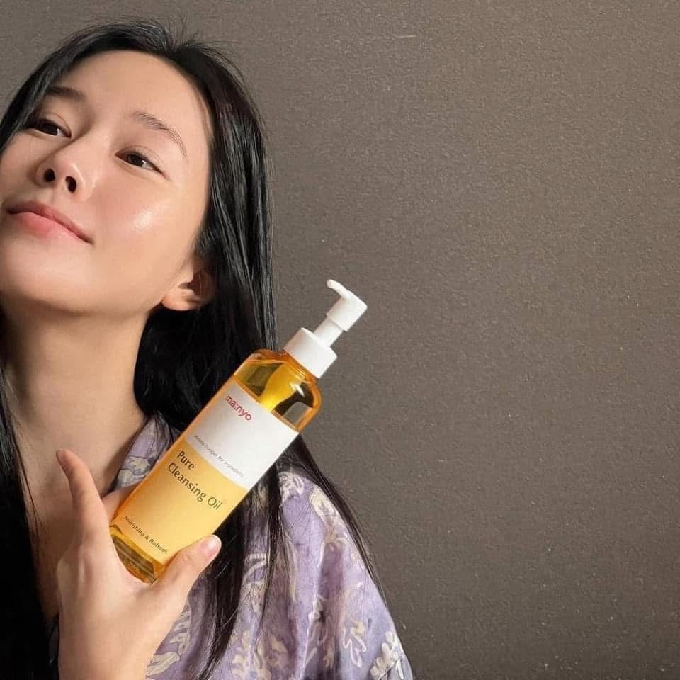 Dầu tẩy trang MA:NYO Pure Cleansing Oil 200ml