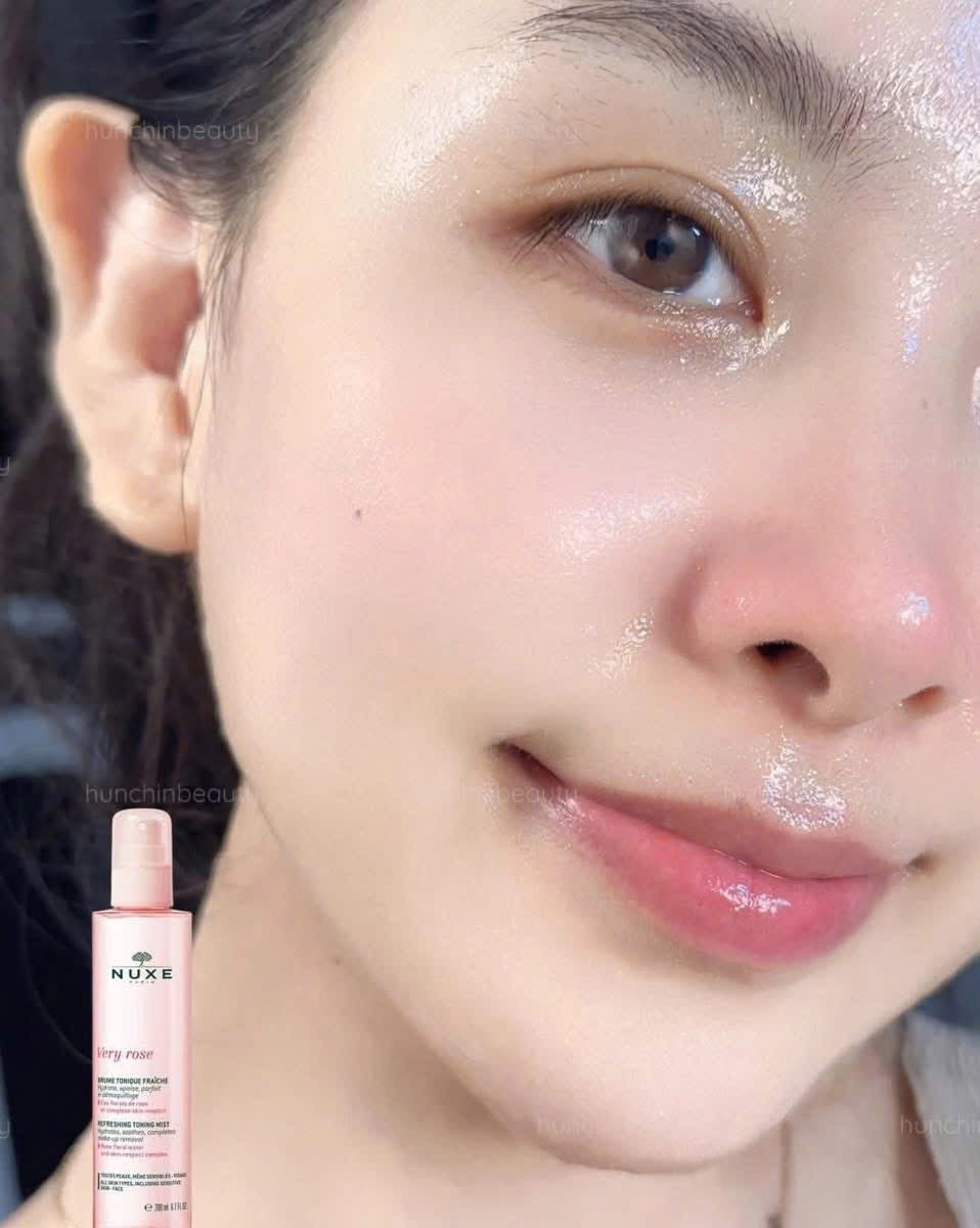 Nước hoa hồng NUXE Brume Tonique Very Rose Refreshing Toning Mist 200ml