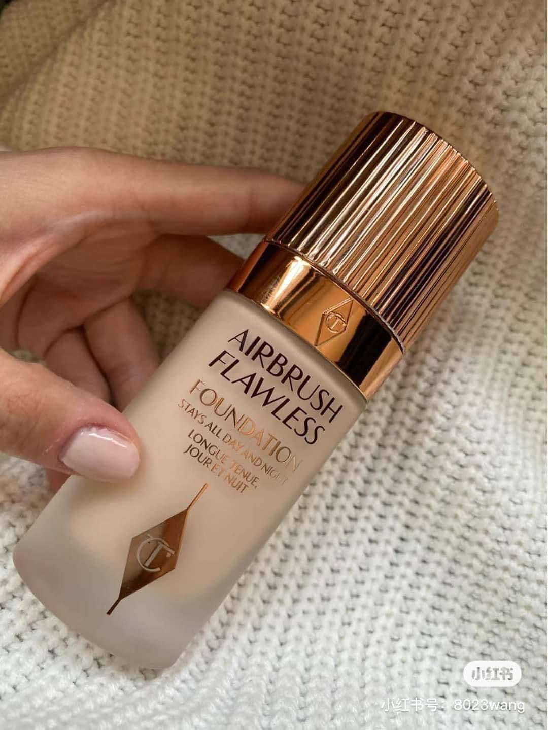 Kem nền CHARLOTTE TILBURY Air Brush Flawless Foundation Stay All Day And Night