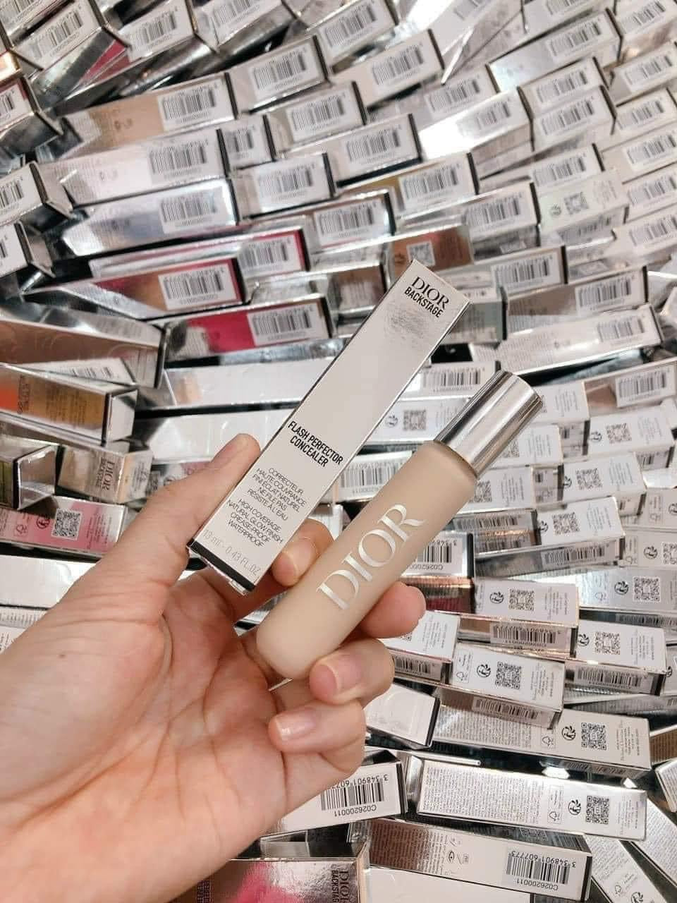 Kem che khuyết điểm DIOR Backstage Flash Perfector Concealer 13ml