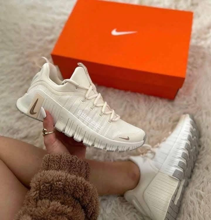 Giày sneaker NIKE Free Metcon (Authentic)