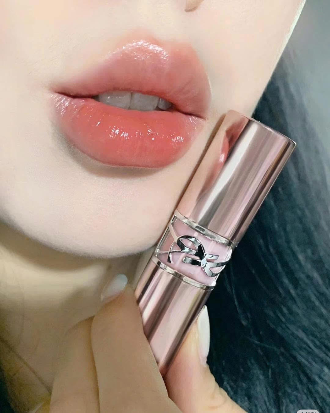 Son dưỡng có màu YSL Loveshine Candy Glow