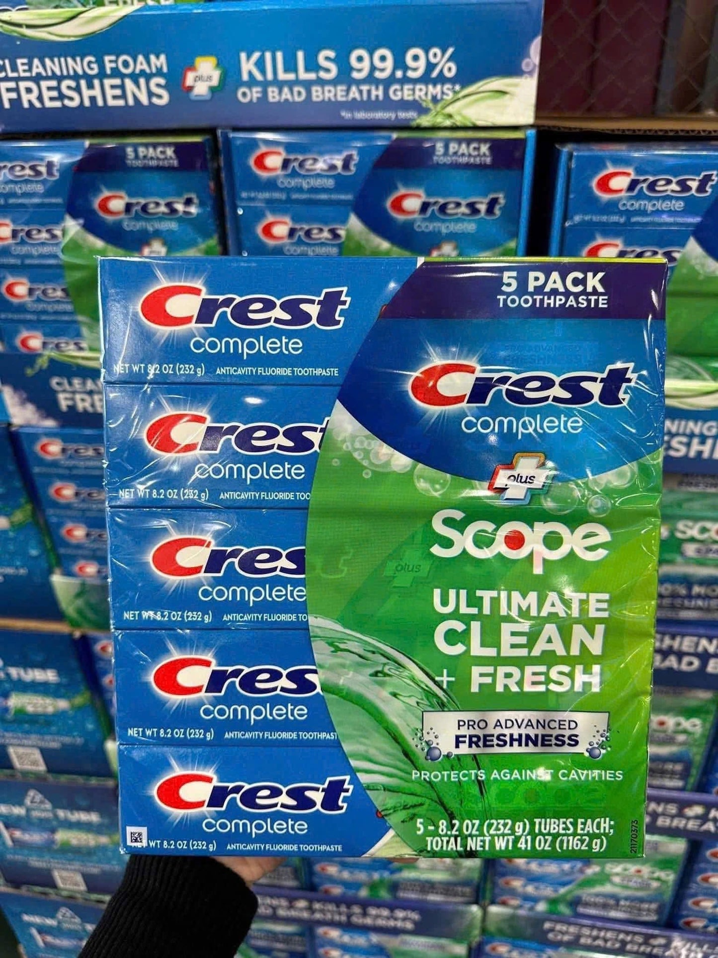 Kem đánh răng CREST cho người lớn và trẻ em