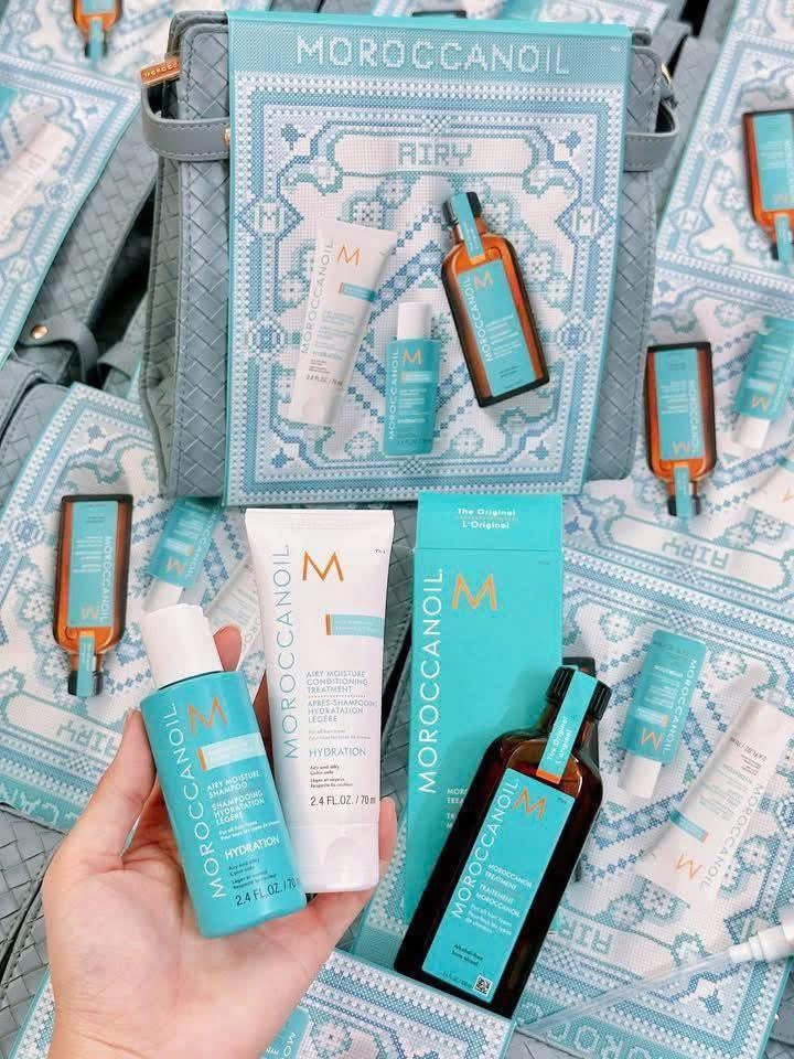 Set quà dưỡng tóc MOROCCANOIL Holiday 2025 (kèm túi da)