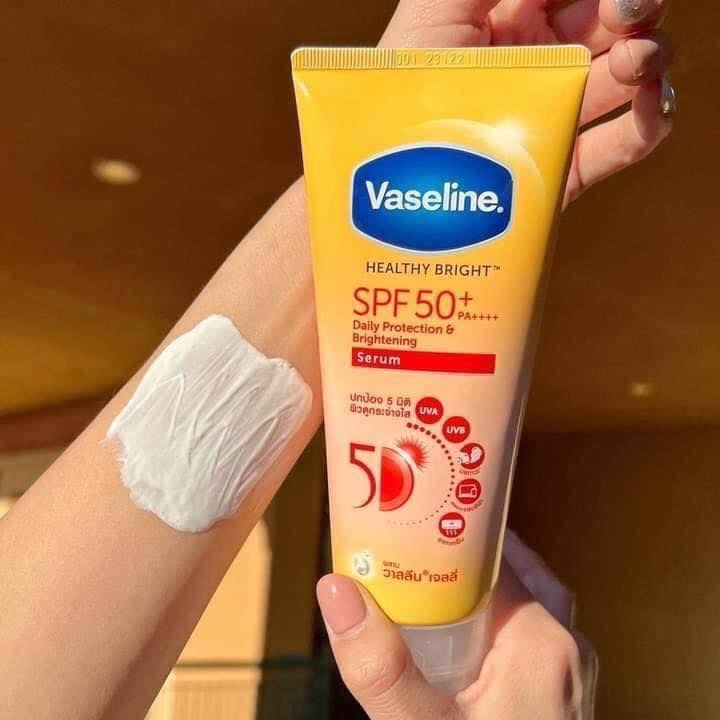 Dưỡng thể kích trắng VASELINE Thái Lan 330ml