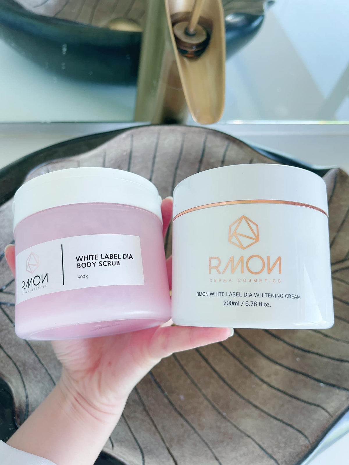Dưỡng trắng body tế bào gốc RMON Hàn Quốc